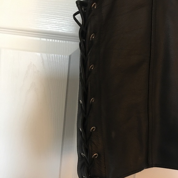 Leather biker vest Sz small - Picture 2 of 4